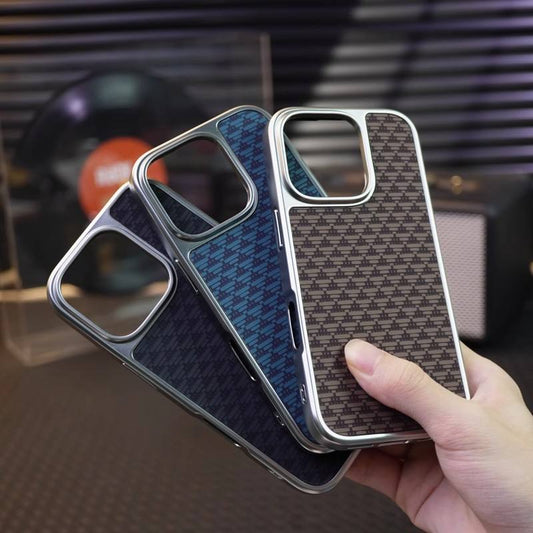 Kevlar Carbon All Model