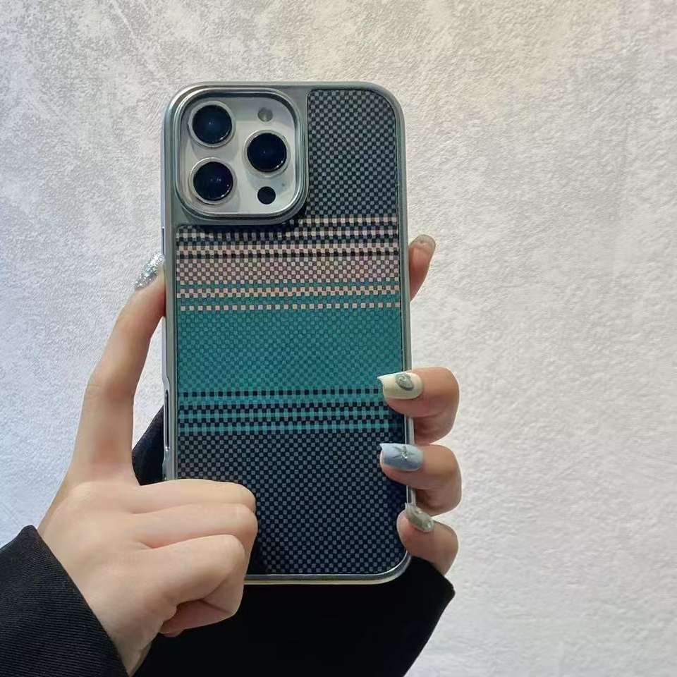 Kevlar Carbon All Model